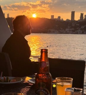 Thank you to our amazing guests for choosing Golden City Tours. We can’t wait to welcome you back! 🍀 #goldencitytours #bosphorussunsetcruise #private #teknekiralama #yatkiralama #boğazturu #evlilikteklifi #parti #yatorganizasyonu #istanbulyat #istanbul #yüzmeturu #anniversay #oldtown #bosphorus #travel #yacht #organisation